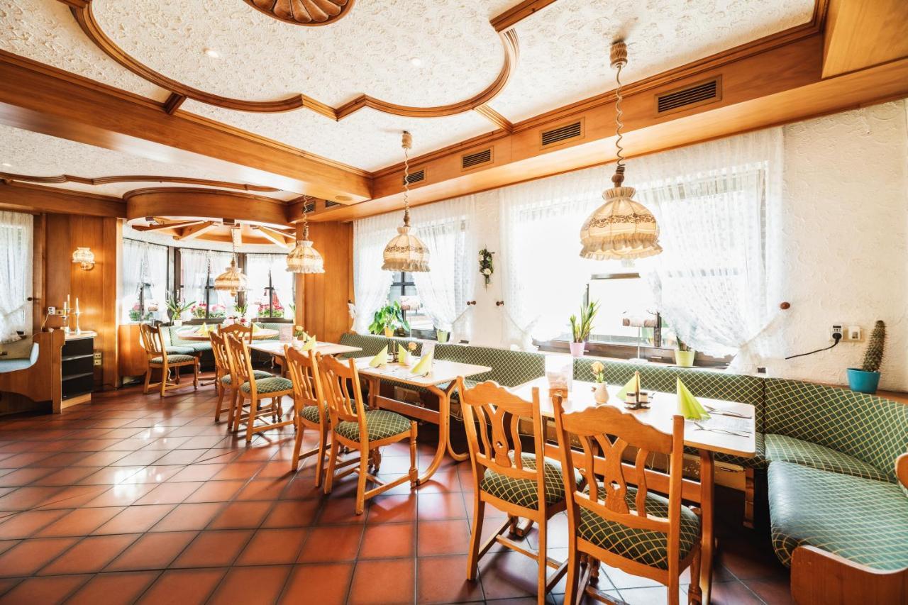 Landhotel Alte Aue Алтенау Екстериор снимка