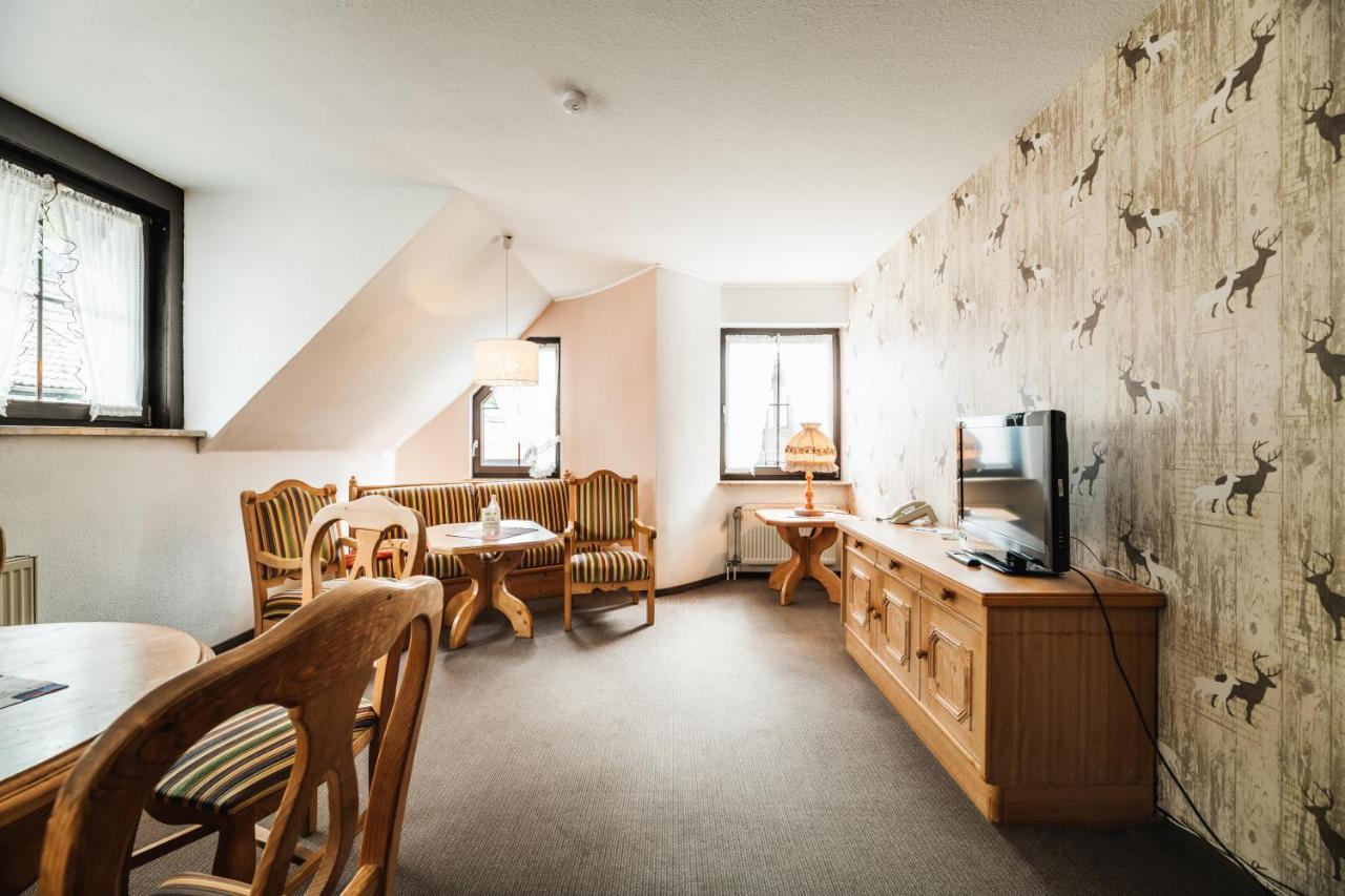 Landhotel Alte Aue Алтенау Екстериор снимка