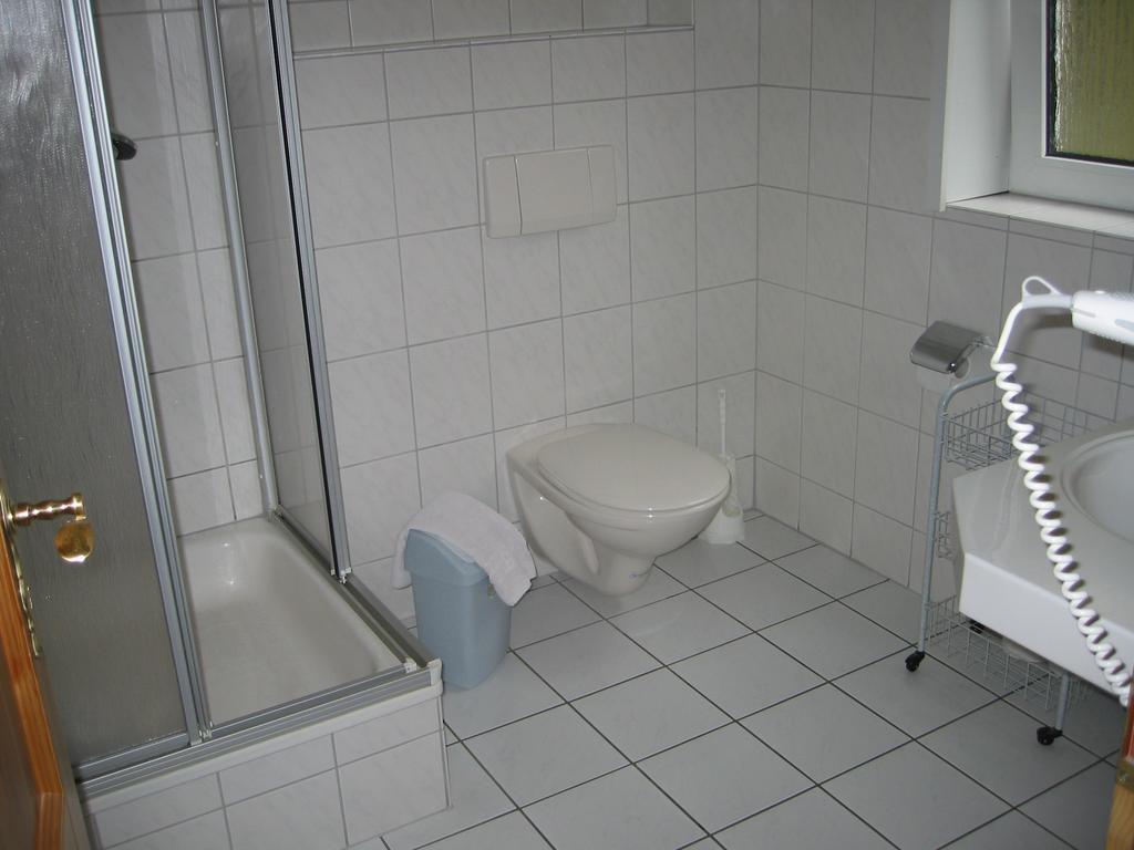 Landhotel Alte Aue Алтенау Стая снимка